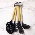 Silicon set with wooden handle
