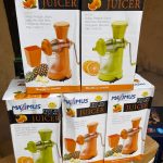 Manual juicer by Maximus
